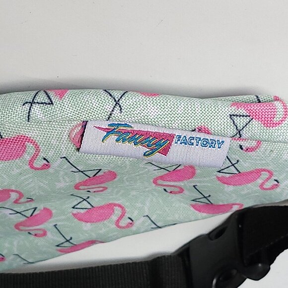 FUN FLAMINGO PRINT FANNY PACK Fanny Factory Waist Bag BNWOT - Picture 2 of 6